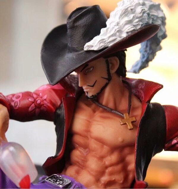Roronoa Zoro and Dracule Mihawk Figure!